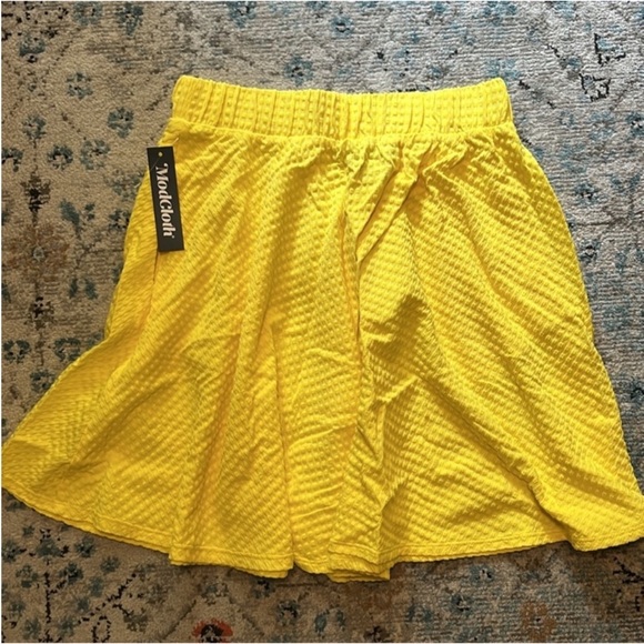 NWT Modcloth Winner's Circle Skater Yellow Skirt Size Small - Picture 13 of 16